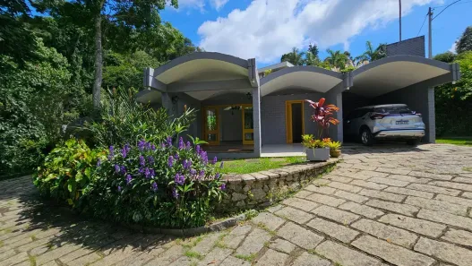Casa de Condomínio com 3 Quartos à venda, 156m² no Bonsucesso, Petrópolis