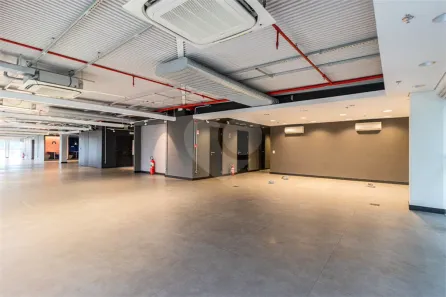 Prédio Comercial para alugar, 4028m² no Jardim Universidade Pinheiros, São Paulo