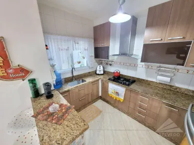 Sobrado com 3 Quartos à venda, 198m² no Parque São Vicente, Mauá