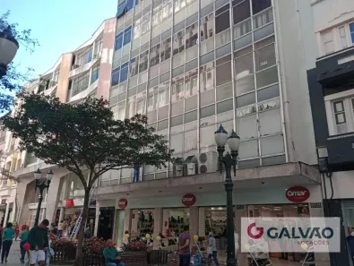 Sala Comercial para alugar, 84m² no Centro, Curitiba