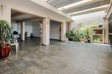 Sobrado com 3 Quartos à venda, 270m² no Vila Hamburguesa, São Paulo