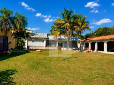 Casa de Condomínio com 3 Quartos à venda, 250m² no Parque Xangrilá, Campinas