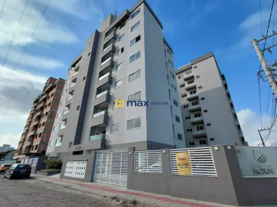 Apartamento com 2 Quartos para alugar, 72m² no Gravatá, Navegantes