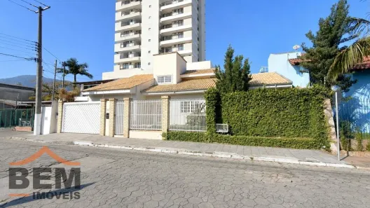 Casa com 5 Quartos à venda, 350m² no Dom Bosco, Itajaí