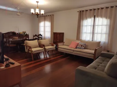 Casa com 4 Quartos à venda, 260m² no Jardim Santa Helena, São Paulo