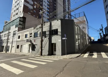 Casa com 3 Quartos à venda, 200m² no Centro, Ponta Grossa
