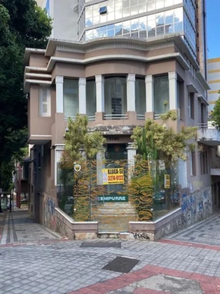 Casa com 4 quartos — Boa Viagem, Belo Horizonte
