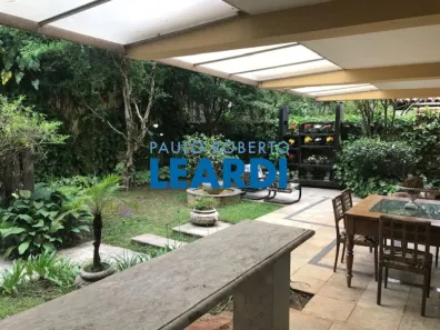 Sobrado com 4 Quartos à venda, 490m² no Butantã, São Paulo