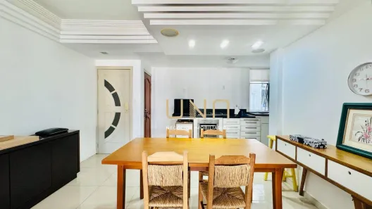 Apartamento com 2 Quartos à venda, 106m² no Centro, Florianópolis