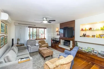 Casa com 3 Quartos à venda, 340m² no Petrópolis, Porto Alegre