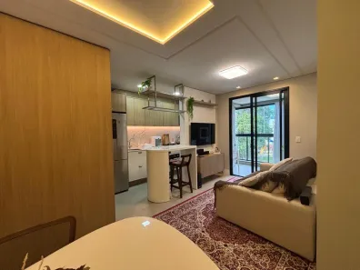 Apartamento com 2 Quartos à venda, 69m² no Trindade, Florianópolis