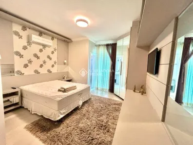 Apartamento com 4 Quartos à venda, 194m² no Meia Praia, Itapema