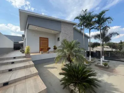 Sobrado com 3 Quartos para alugar, 320m² no Chácara Segre, Jundiaí