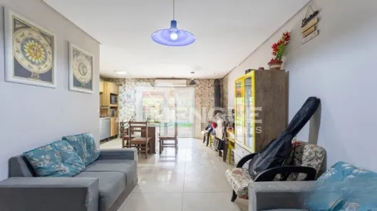 Casa com 2 Quartos à venda, 76m² no Mário Quintana, Porto Alegre