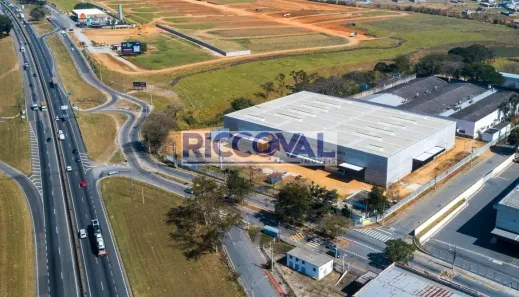 Galpão/Depósito/Armazém para alugar, 3000m² no Jardim Independência, Taubaté