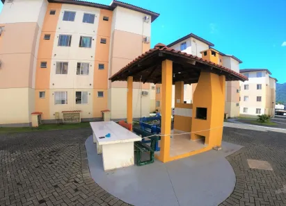 Apartamento com 2 Quartos para alugar, 50m² no Água Verde, Jaraguá do Sul