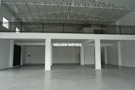 Galpão/Depósito/Armazém à venda, 583m² no Santa Regina, Camboriú