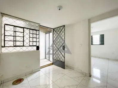 Casa com 1 Quarto para alugar, 78m² no Vila Iza, Campinas