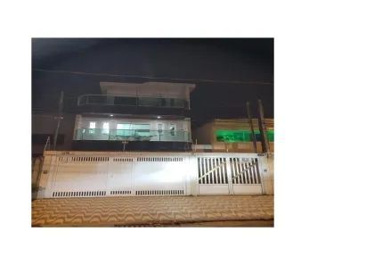 Casa com 3 Quartos à venda, 160m² no Estuário, Santos
