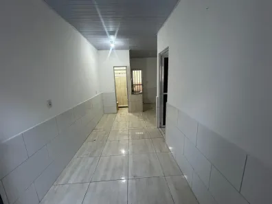 Casa com 1 Quarto para alugar, 29m² no Coelho da Rocha, São João de Meriti