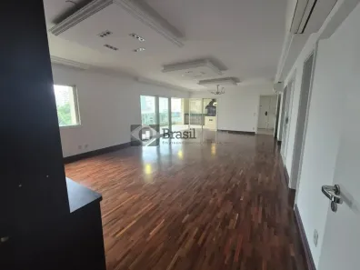 Apartamento com 4 Quartos para alugar, 235m² no Vila Nova Conceição, São Paulo