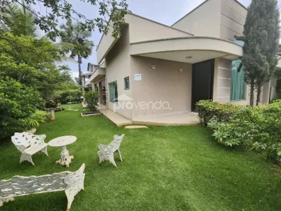 Casa com 4 Quartos à venda, 350m² no Jardins Madri, Goiânia