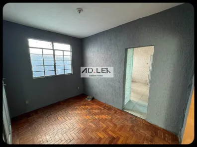 Casa com 4 Quartos para alugar, 150m² no Sagrada Família, Belo Horizonte