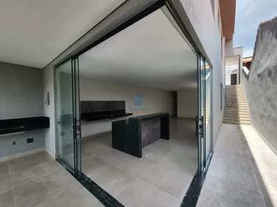 Casa com 3 Quartos à venda, 198m² no Parque Maracanã, Contagem