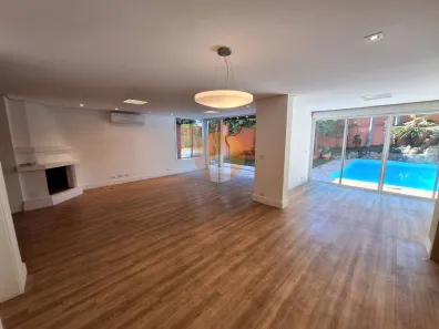 Casa de Condomínio com 3 Quartos para alugar, 247m² no Alphaville, Santana de Parnaíba