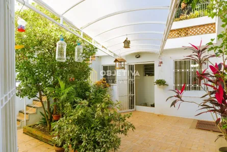 Casa com 4 Quartos à venda, 180m² no Passo da Areia, Porto Alegre