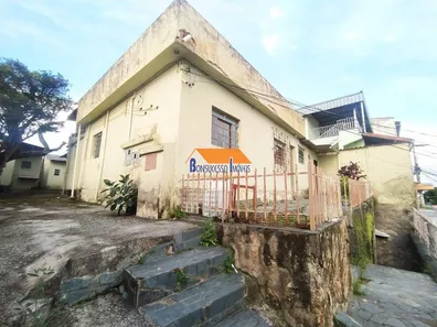 Casa com 8 Quartos à venda, 233m² no Santa Cruz, Belo Horizonte