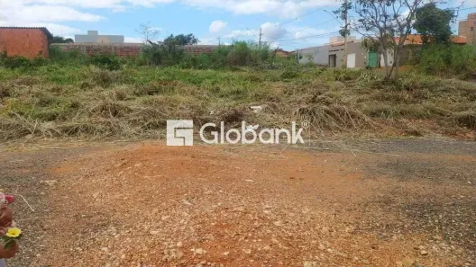 Lote/Terreno à venda, 360m² no Jardim Primavera, Montes Claros