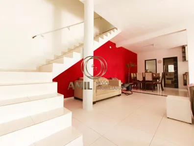 Sobrado com 3 Quartos à venda, 270m² no Jardim Santa Maria, Jacareí