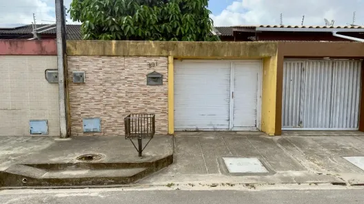 Casa com 3 Quartos à venda, 162m² no Boa Vista-Castelão, Fortaleza