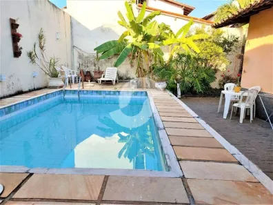 Casa com 3 Quartos à venda, 139m² no Piratininga, Niterói