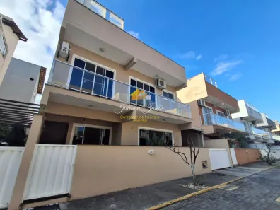Casa de Condomínio com 3 Quartos à venda, 150m² no Chácara Mariléa, Rio das Ostras