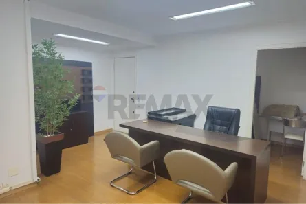 Sala Comercial para alugar, 55m² no Cambuí, Campinas