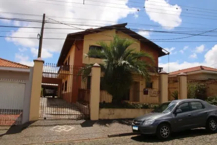 Casa com 6 Quartos à venda, 460m² no Uvaranas, Ponta Grossa