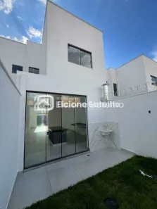 Casa com 3 Quartos à venda, 100m² no Novo Mundo, Uberlândia