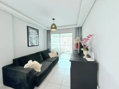 Apartamento com 3 Quartos para alugar, 90m² no Centro, Balneário Camboriú