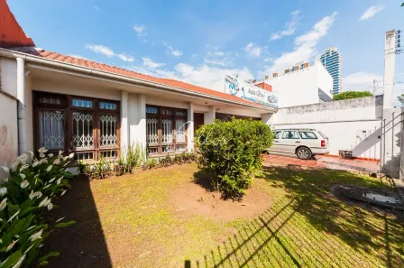 Imóvel Comercial para alugar, 211m² no Campina do Siqueira, Curitiba