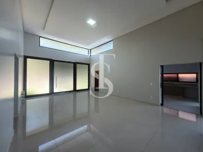 Casa de Condomínio com 4 Quartos para alugar, 500m² no Jardins Munique, Goiânia