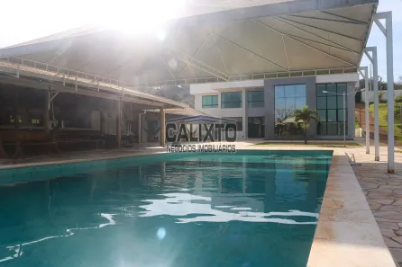 Fazenda/Sítio com 11 Quartos à venda, 480m² no Centro, Uberlândia