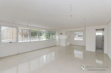 Sala Comercial à venda, 52m² no Auxiliadora, Porto Alegre