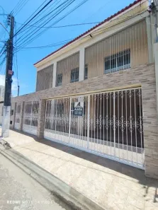 Casa com 3 Quartos para alugar, 200m² no Luzia, Aracaju