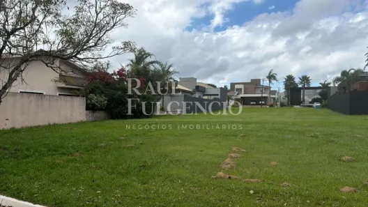 Lote/Terreno à venda, 700m² no Jardim Tarobá, Cambé