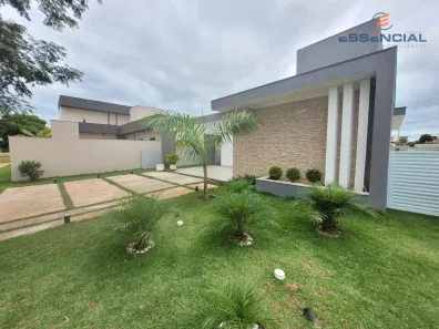Casa de Condomínio com 3 Quartos à venda, 165m² no , Pardinho