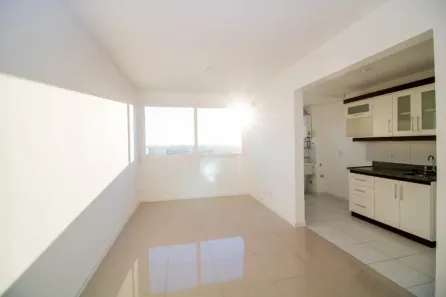 Apartamento com 3 Quartos para alugar, 72m² no São João, Porto Alegre