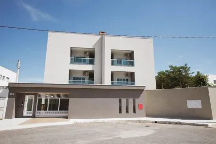 Apartamento com 3 Quartos para alugar, 100m² no Vila Indiana, Guaratinguetá