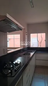 Casa com 3 Quartos à venda, 228m² no Umuarama, Uberlândia
